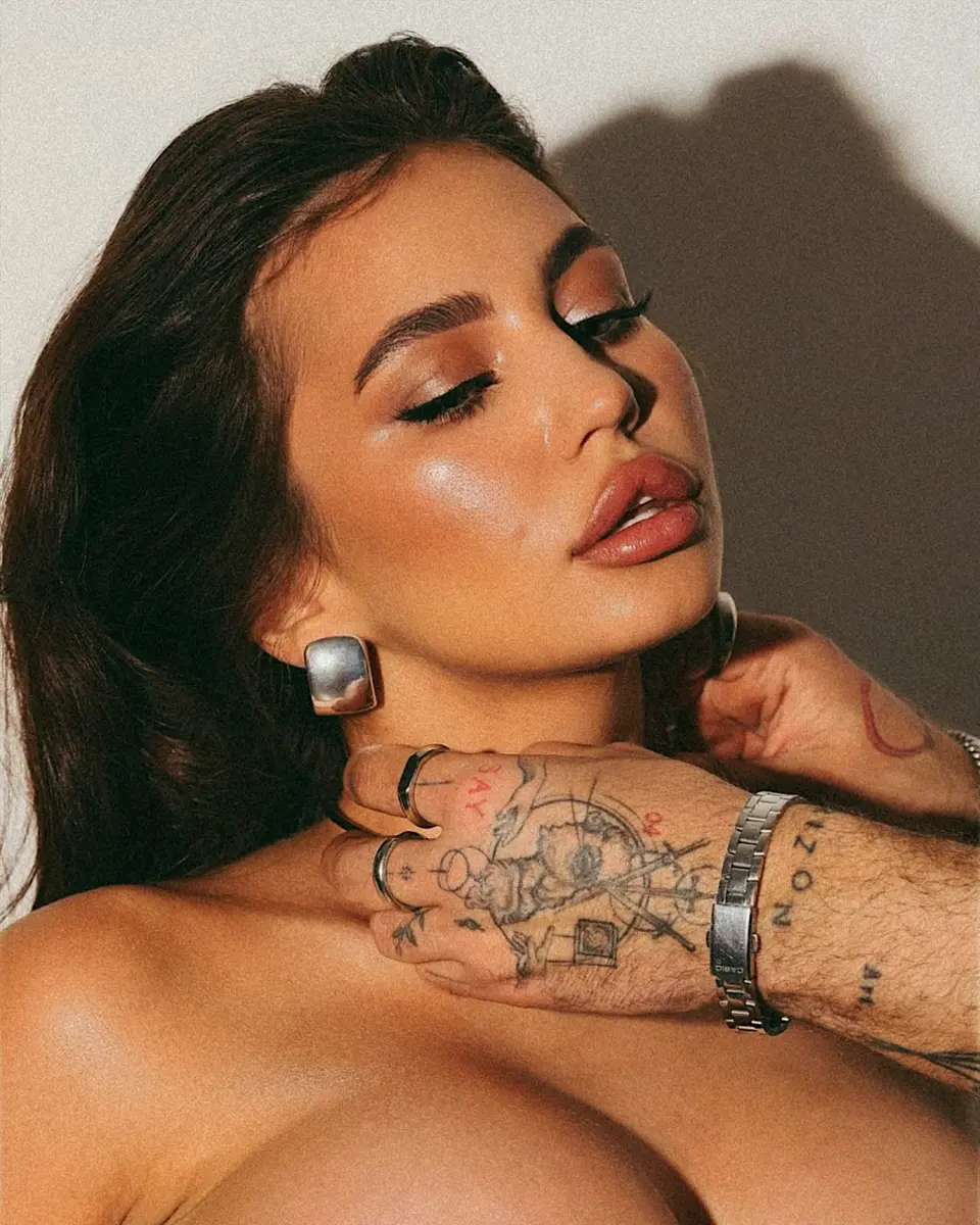 Альма эскорт в городе Дубай