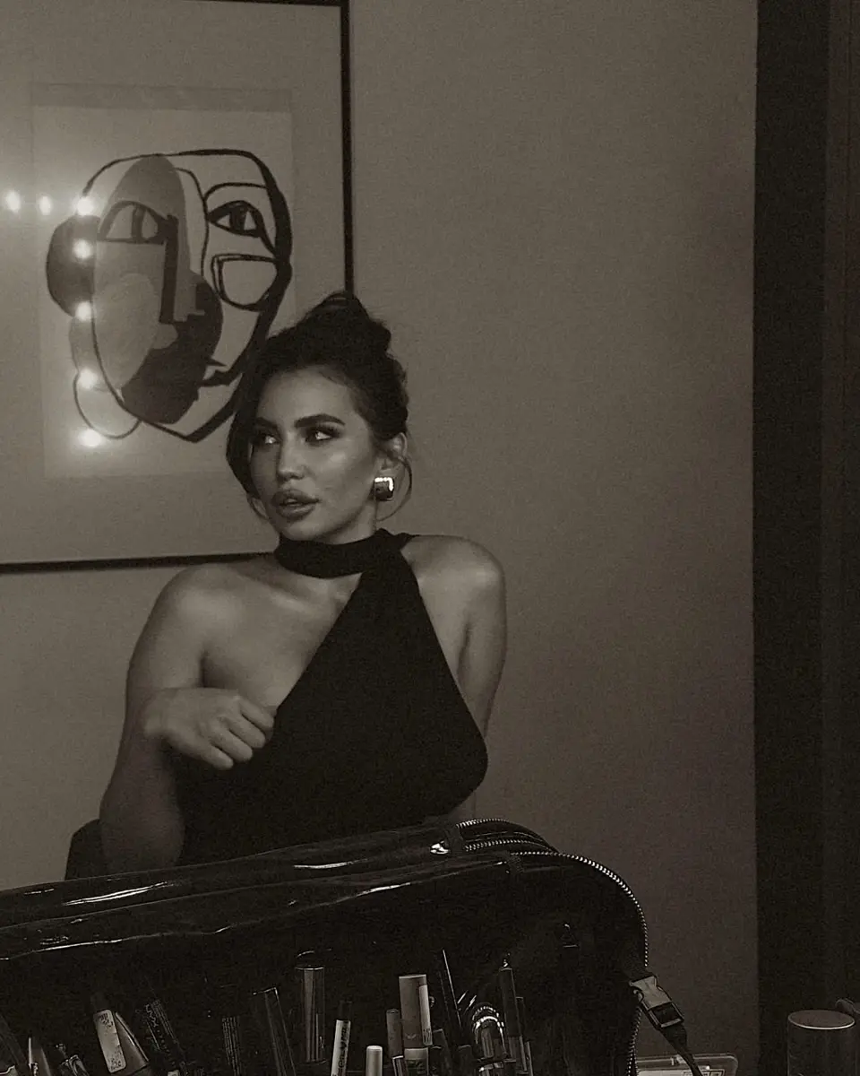 Альма эскорт в городе Дубай