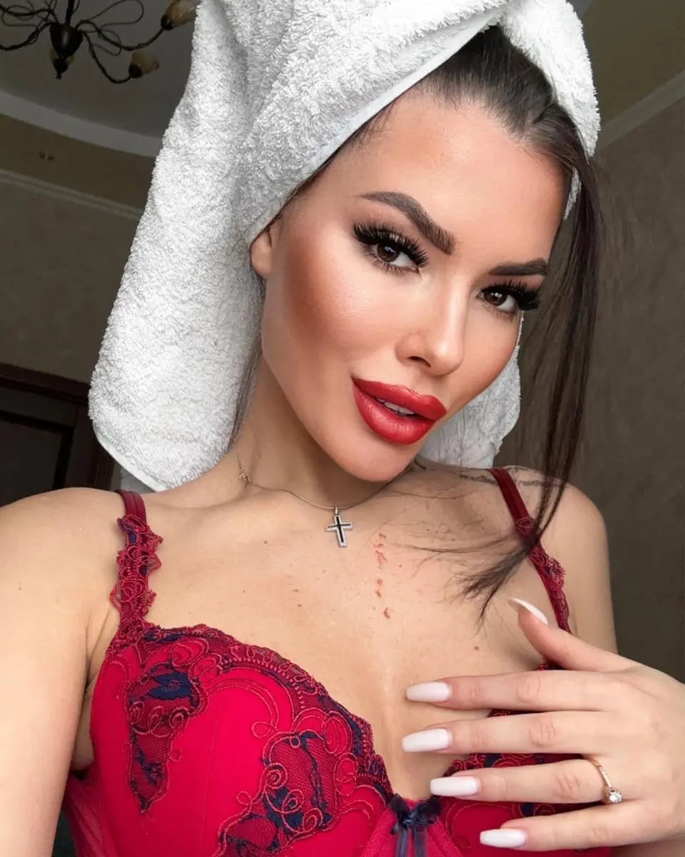 Арина эскорт в городе Дубай