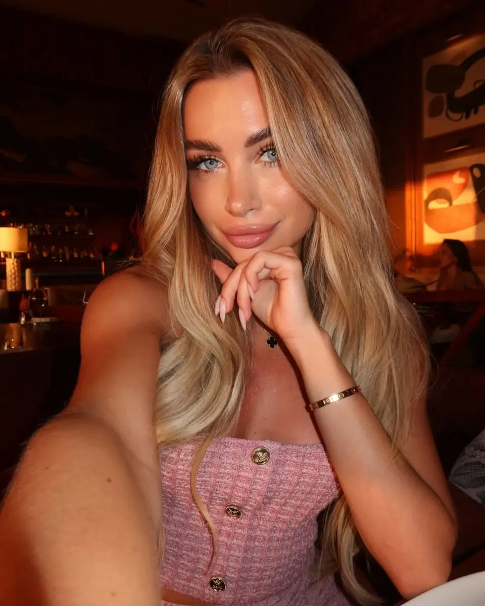 Арина эскорт в городе Дубай