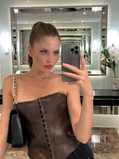 Чарми эскорт в городе Дубай