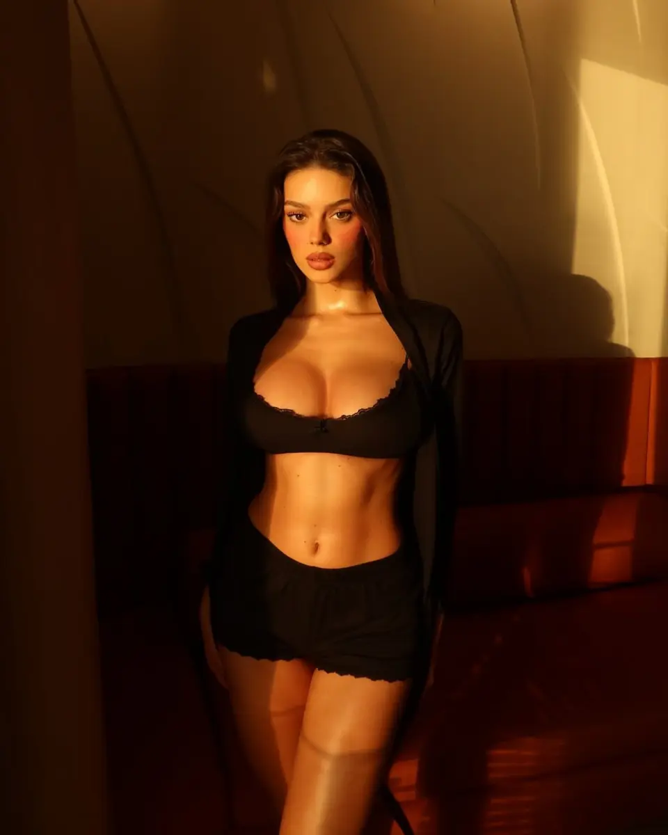 Мария эскорт в городе Дубай