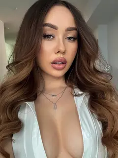 Моника эскорт в городе Дубай