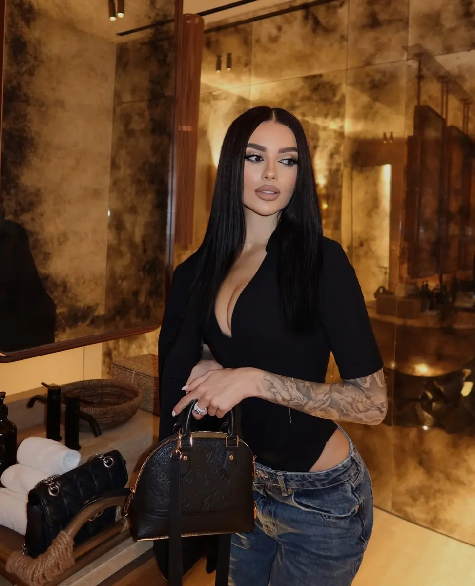 Василиса эскорт в городе Дубай