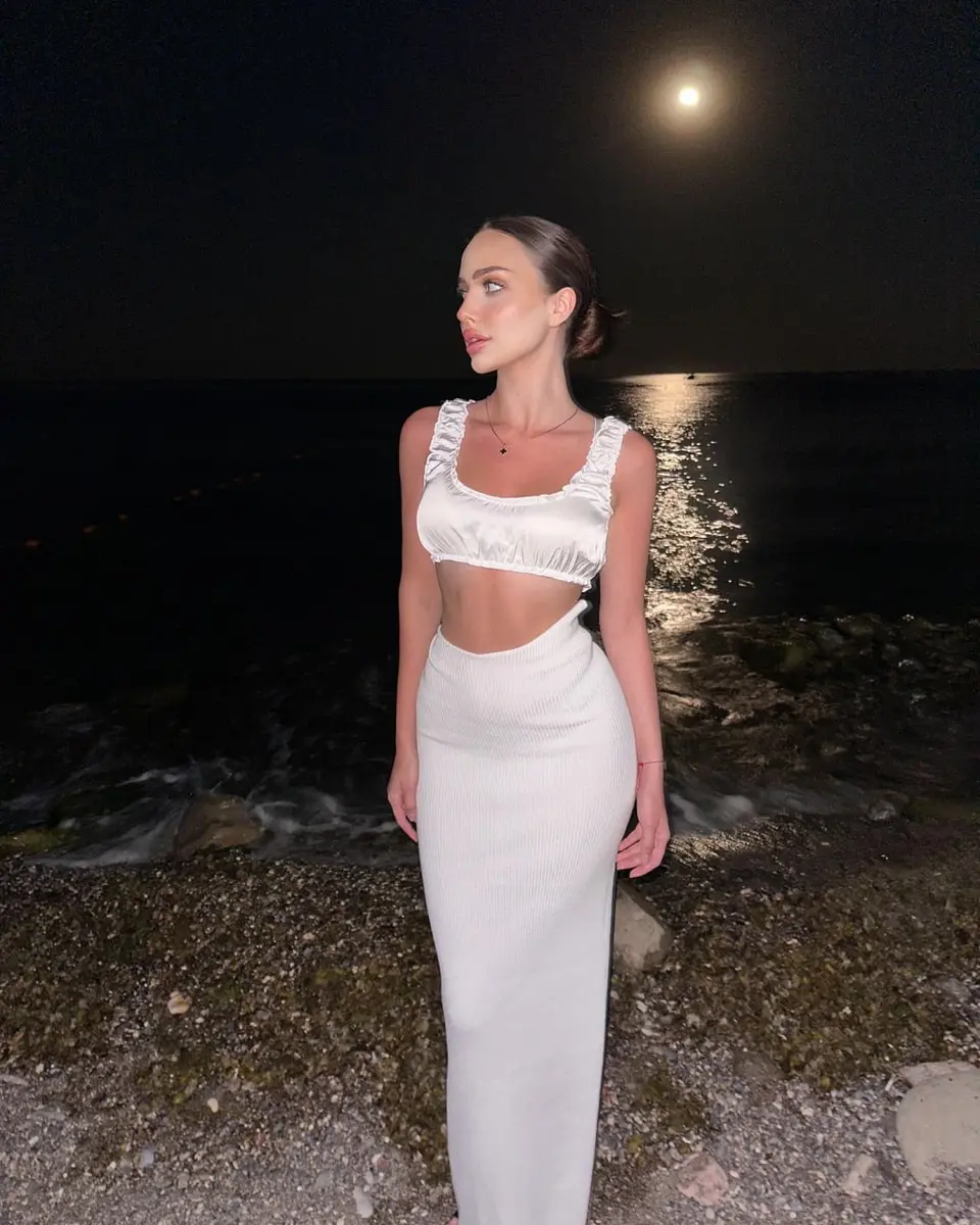 Зои эскорт в городе Дубай